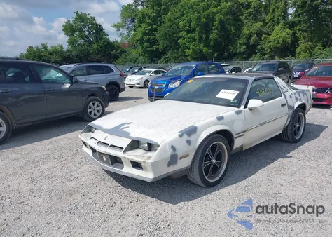 1983 Chevrolet Camaro Berlinetta из США, поврежденный, VIN 1G1AS87H7DL165002